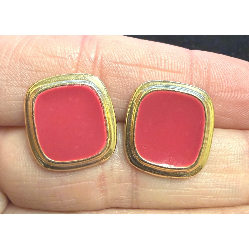 Vintage Pink Enamel Gold Tone Square Stud Earrings Retro Classic Minimalist